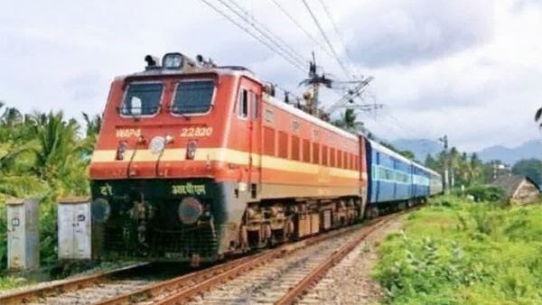 प्रेतासोबत 12 तासांचा प्रवास!