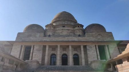 बलात्कार आणि खून करणाऱ्याला फाशीऐवजी जन्मठेप