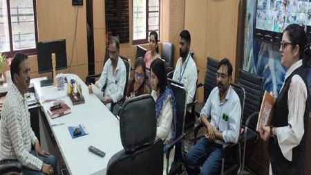 अनधिकृत व बेकायदेशीर वैद्यकीय व्यवसाय करणार्‍यांवर कारवाई करा