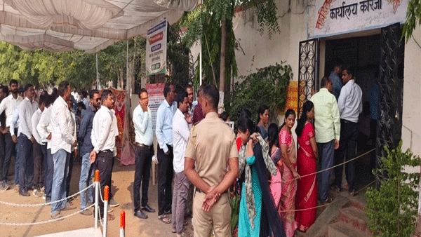 शिक्षक मतदारसंघासाठी कारंजा तालुयात ९३.९४ टक्के मतदान