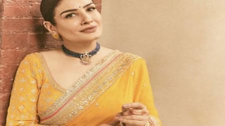 पहिल्याच चित्रपटातून गाजवली बॉलिवूडची रुपेरी दुनिया