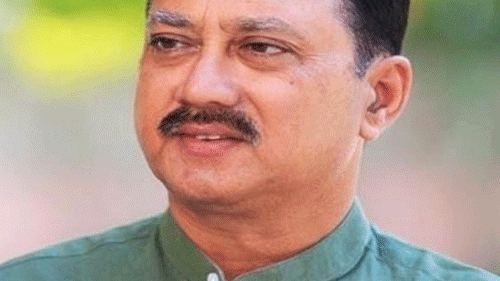 पाणीटंचाईचे संकट ओळखा, पाणी बचतीचा संकल्प करा !
