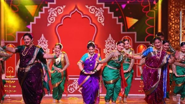 सात ‘आई’ एकत्र; मेघना एरंडे जोशी यांनी सांगितला स्टेजमागचा भन्नाट किस्सा