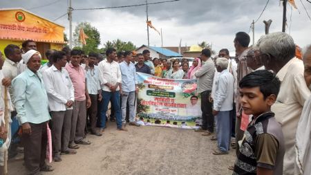 राज्य शासनाने तीन पिढ्यांची अट शिथिल करावी