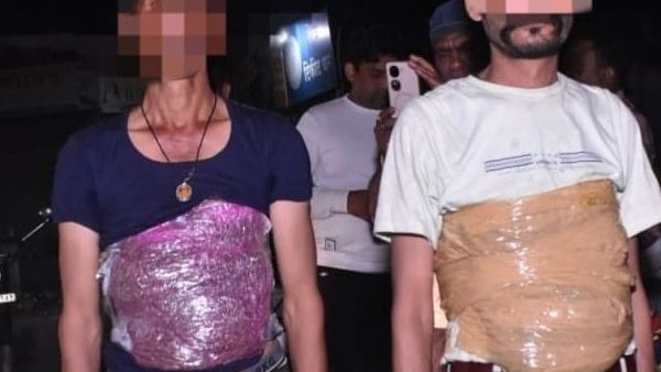 अबब... अंगाला चिकटवून गांजाची तस्करी !